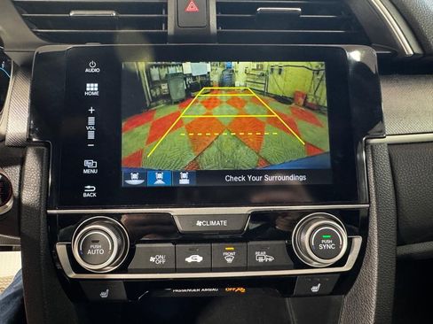 Used 2017 Honda Civic EX-L image 22