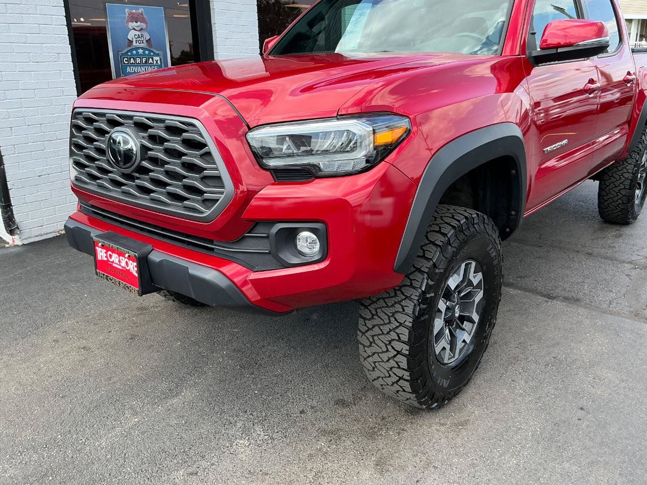 Used 2021 Toyota Tacoma TRD Off-Road w/ TRD Premium Off Road Package AWD/4WD image 33
