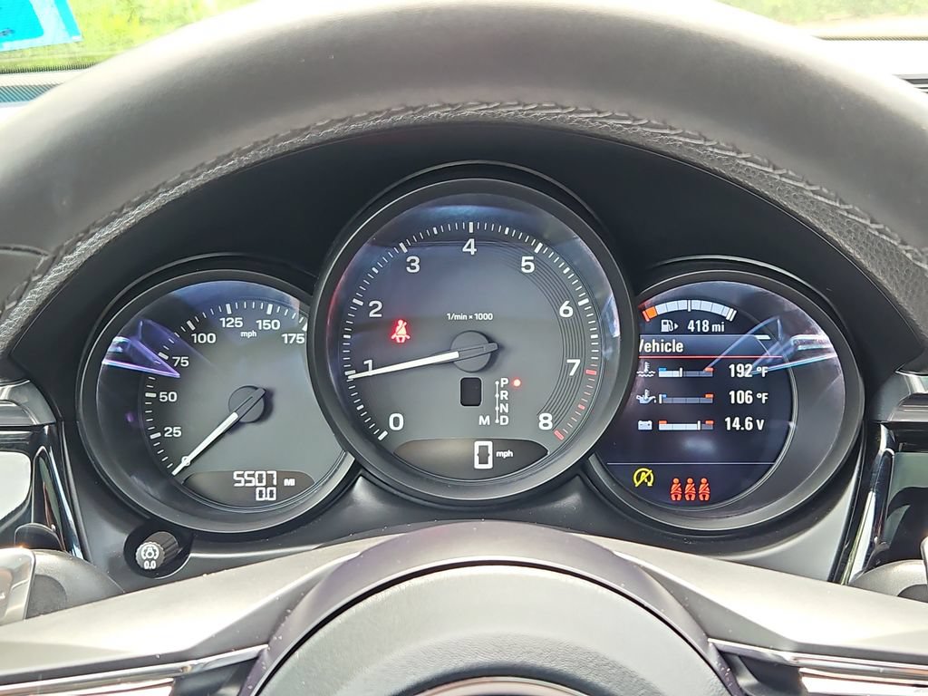 Certified 2026 Porsche Macan AWD/4WD image 40