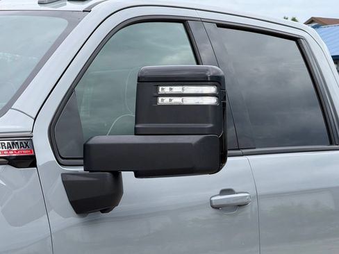 Used 2024 GMC Sierra 2500 AT4X AWD/4WD image 42