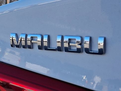 Used 2024 Chevrolet Malibu LT image 31