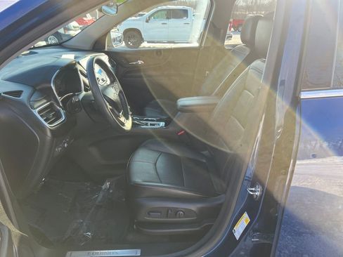 Used 2022 Chevrolet Equinox Premier image 9