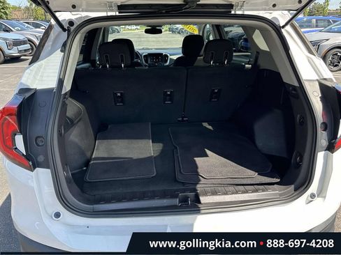 Used 2018 GMC Terrain SLE w/ Driver Convenience Package AWD/4WD image 9
