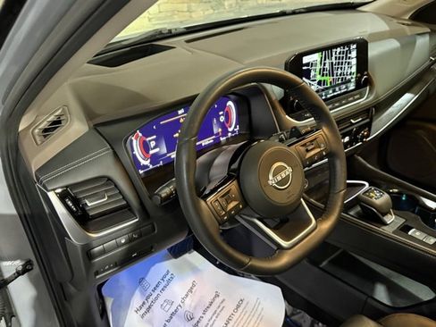 Certified 2023 Nissan Rogue Platinum w/ Platinum Premium Package image 14