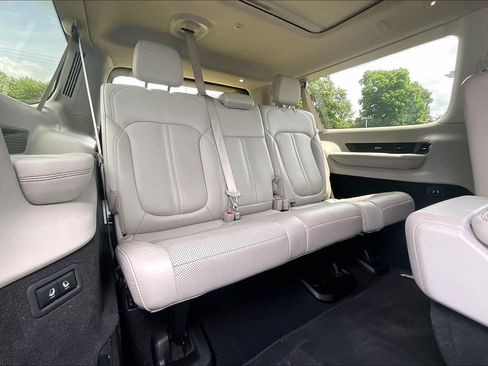 Used 2023 Jeep Grand Wagoneer L 4WD w/ Rear Seat Video Group 1 image 25