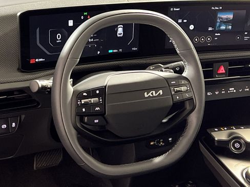 New 2025 Kia EV6 Wind image 14