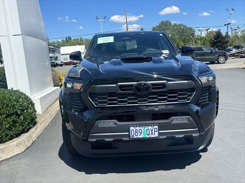 Certified 2026 Toyota Tacoma TRD Sport AWD/4WD image 13