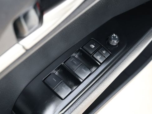 Used 2025 Toyota Camry LE FWD image 26