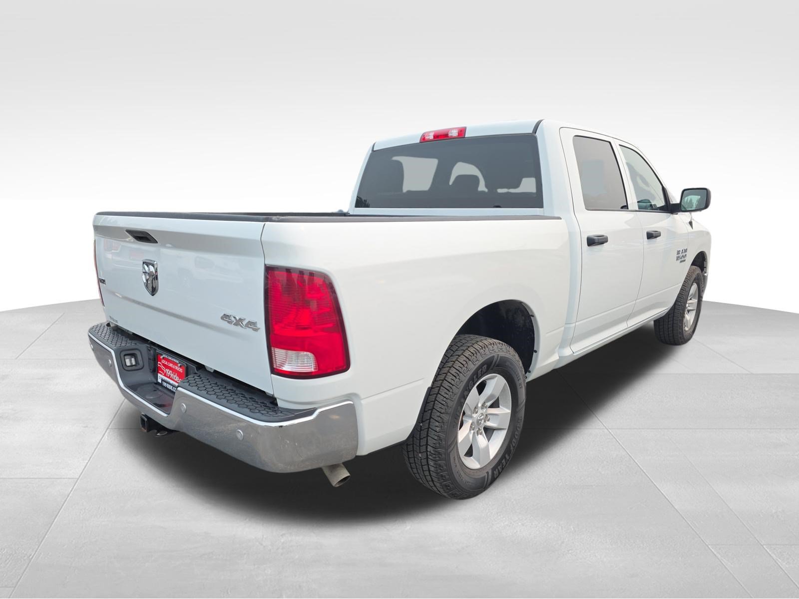 Used 2022 RAM 1500 Classic SLT w/ Electronics Group AWD/4WD image 5
