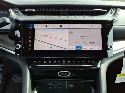 New 2026 Jeep Grand Cherokee Altitude AWD/4WD image 21