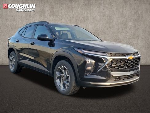 New 2026 Chevrolet Trax LT w/ Sunroof Package image 8