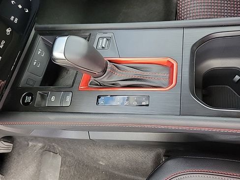 New 2026 Nissan Kicks SR w/ SR Premium Package image 28