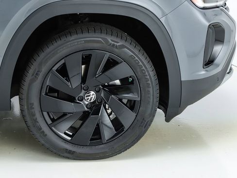 New 2026 Volkswagen Atlas Cross Sport SE image 14