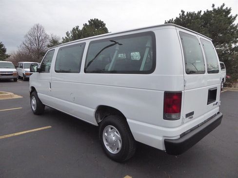 Used 2012 Ford E-350 and Econoline 350 XL w/ PWR Windows & Locks Group image 5