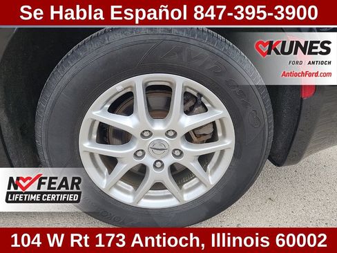 Used 2025 Chrysler Pacifica Select FWD image 19