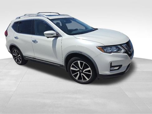 Used 2018 Nissan Rogue SL w/ Premium Package FWD image 9