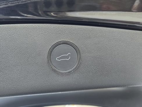 Used 2022 Tesla Model 3 Long Range image 36