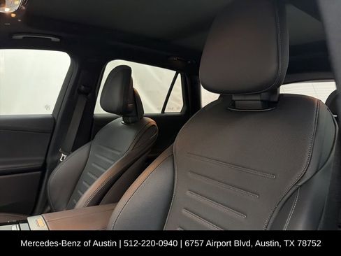 Used 2023 Mercedes-Benz GLC 300 4MATIC image 14