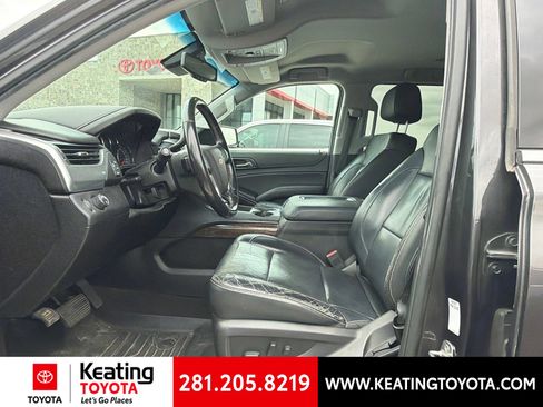Used 2018 Chevrolet Suburban LT RWD image 9