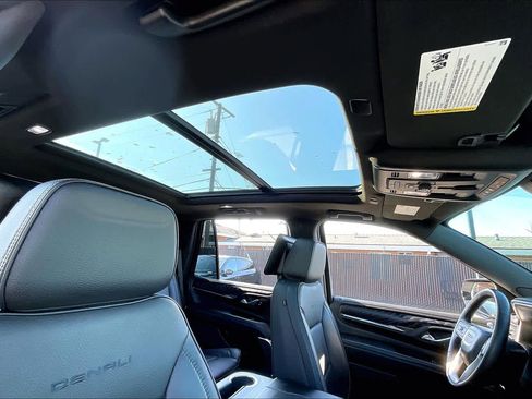 Used 2023 GMC Yukon Denali image 25
