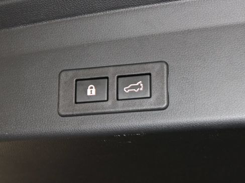 Used 2021 Subaru Ascent Touring AWD/4WD image 32