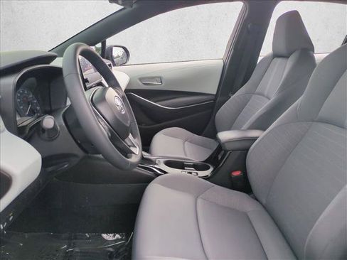 Certified 2025 Toyota Corolla SE FWD image 15