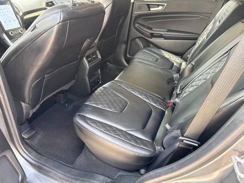 Used 2024 Ford Edge Titanium AWD/4WD image 17