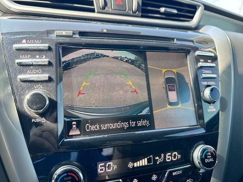 Used 2023 Nissan Murano SL FWD image 19