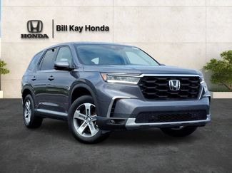 Used 2025 Honda Pilot EX-L video 1