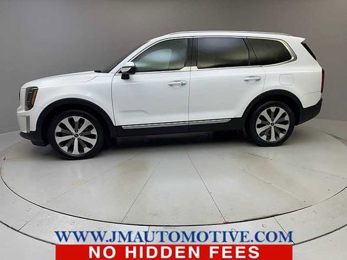 Used 2022 Kia Telluride S image 2