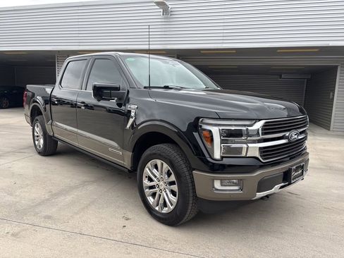 Used 2025 Ford F150 King Ranch w/ FX4 Off-Road Package AWD/4WD image 3