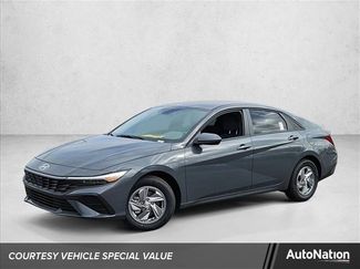 New 2026 Hyundai Elantra SE video 1