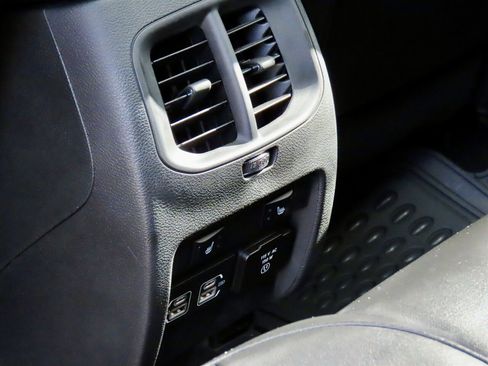 Used 2021 Jeep Cherokee Limited w/ Elite Package FWD image 16