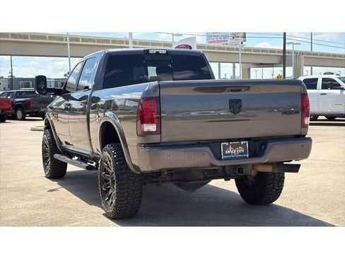 Used 2018 RAM 2500 Laramie w/ Sport Appearance Group AWD/4WD image 4