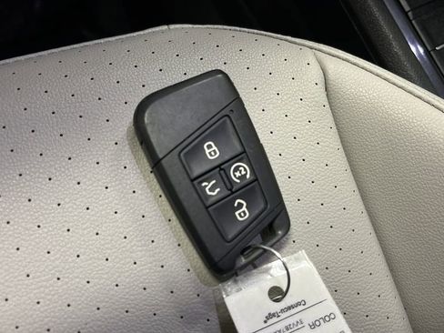 Used 2018 Volkswagen Tiguan SEL image 21