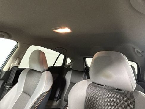 Used 2018 Subaru Crosstrek 2.0i Premium w/ Eyesight System AWD/4WD image 13