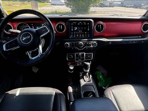 Used 2018 Jeep Wrangler Unlimited Rubicon AWD/4WD image 12