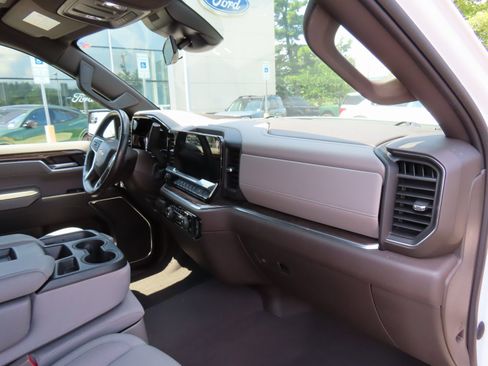 Used 2023 Chevrolet Silverado 1500 LT w/ Protection Package image 18