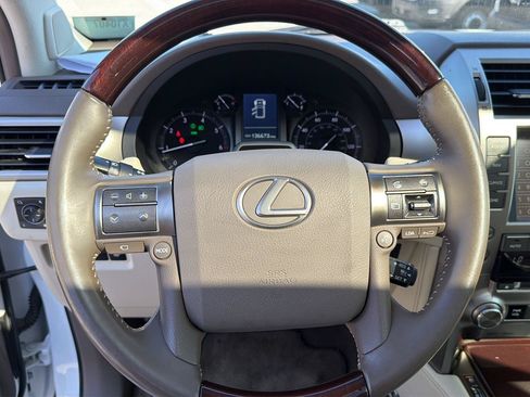 Used 2018 Lexus GX 460 Luxury AWD/4WD image 23