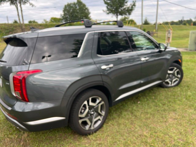 Used 2023 Hyundai Palisade SEL w/ Premium Package AWD/4WD image 4