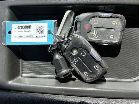 Used 2019 Chevrolet Silverado 1500 RST AWD/4WD image 27