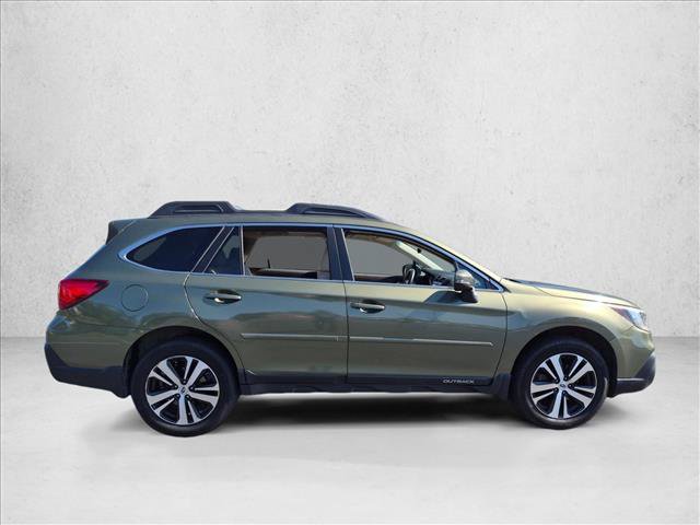 Used 2018 Subaru Outback 2.5i Limited AWD/4WD image 4