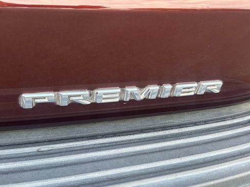 Used 2023 Chevrolet Tahoe Premier AWD/4WD image 6