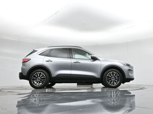 Used 2022 Ford Escape SEL image 51