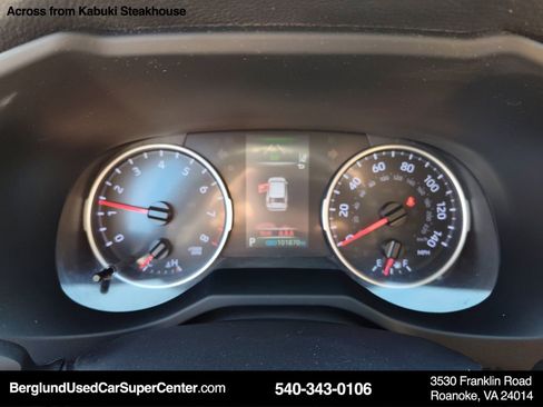 Used 2019 Toyota RAV4 LE image 18