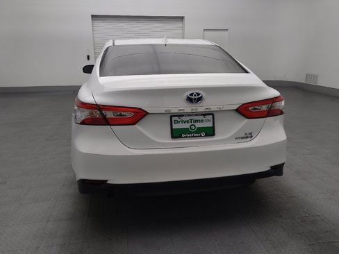 Used 2019 Toyota Camry LE FWD image 6