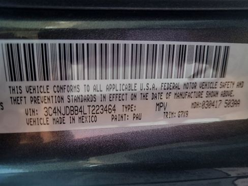 Used 2020 Jeep Compass Latitude image 33