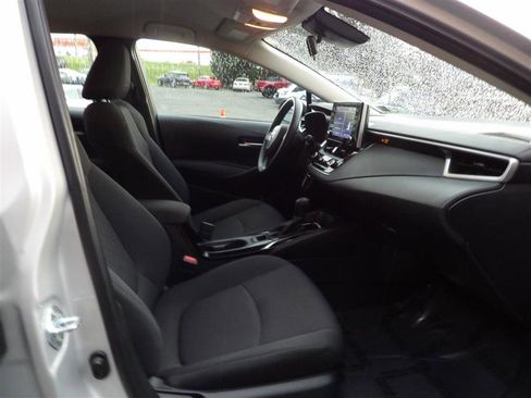 Used 2021 Toyota Corolla LE image 18