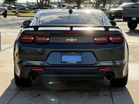 Certified 2021 Chevrolet Camaro LT image 5