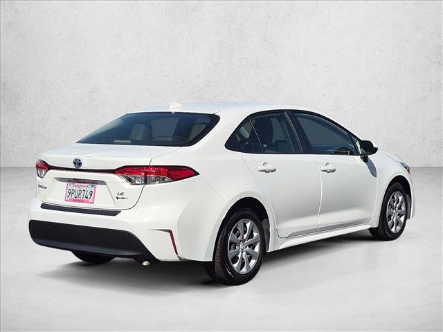 Certified 2025 Toyota Corolla LE FWD image 5